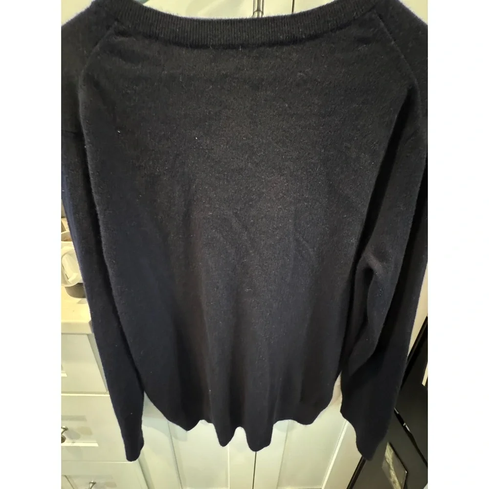 Vince Mens Navy Blue V-Neck Knit Sweater Size M‎